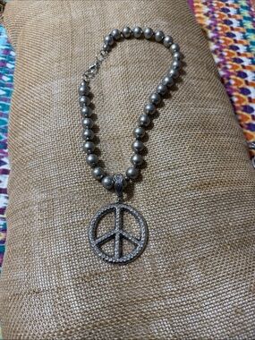 Peace bling rhinestone necklace